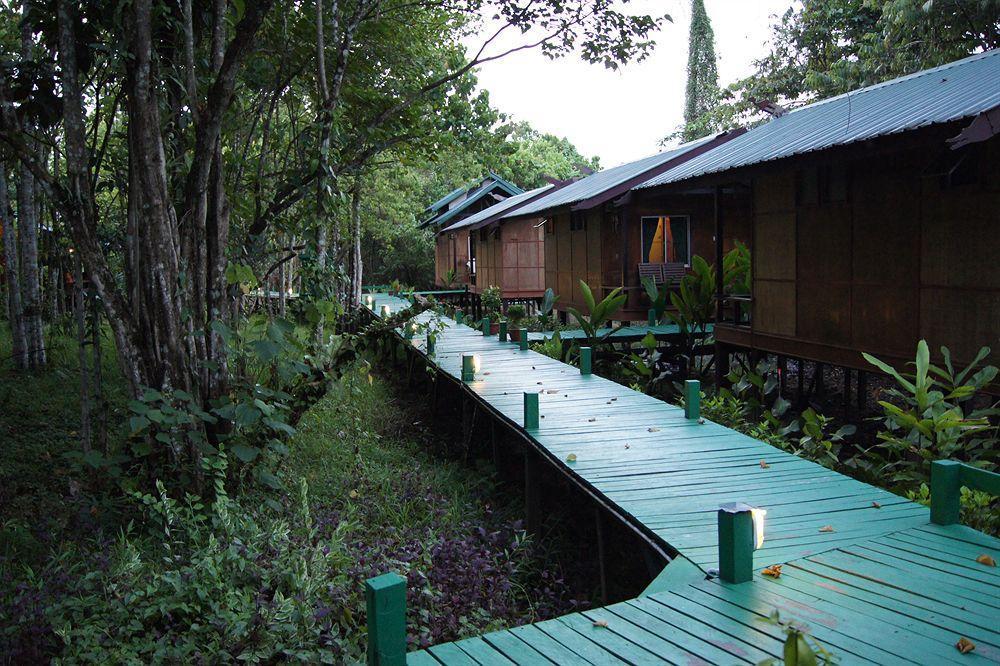 Tanini Kinabatangan Formerly Known As Nature Lodge Kinabatangan Bilit Exterior foto